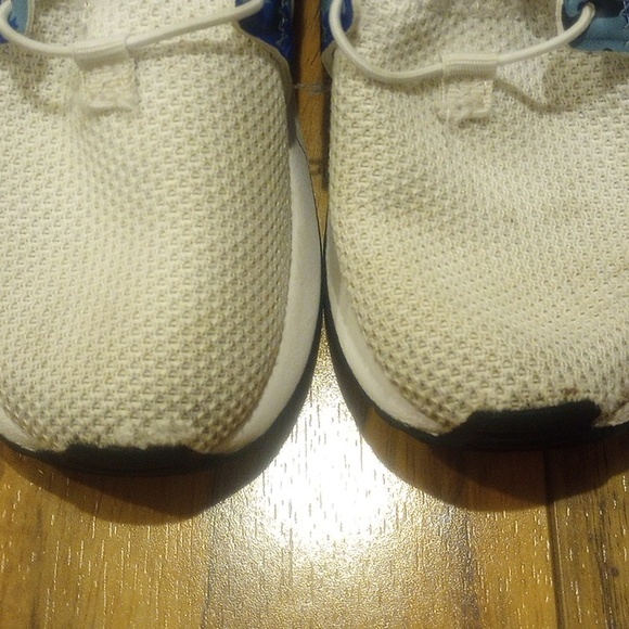 Adidas Sneakers. Size 9C. - Picture 6 of 6